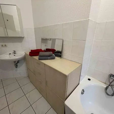 Strehlen Apartment *